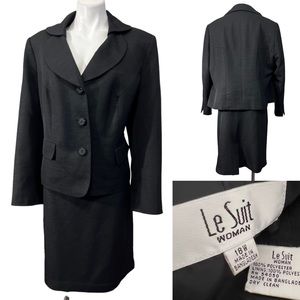 Le Suit Woman plus size 18W black long sleeve 2-piece skirt suit